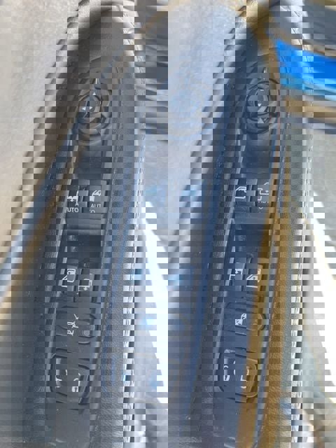 Certified 2019 Jeep Compass Limited image 17