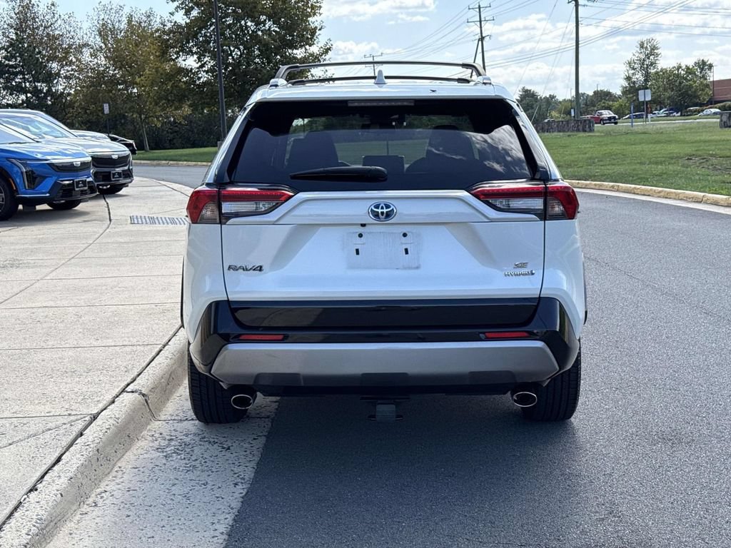 Used 2022 Toyota RAV4 SE w/ Convenience Package AWD/4WD image 23