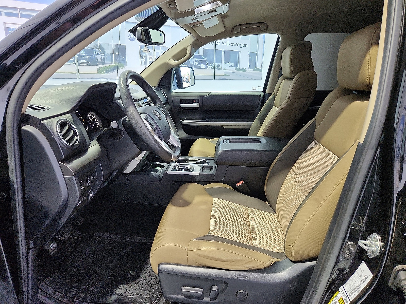 Used 2019 Toyota Tundra SR5 w/ SR5 Upgrade Package AWD/4WD image 13