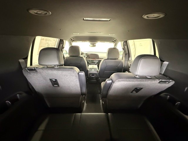 New 2026 Chevrolet Traverse Z71 w/ Enhanced Driving Package AWD/4WD image 6