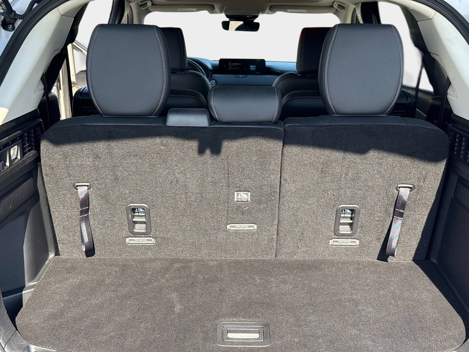 Used 2024 MAZDA CX-90 3.3 Turbo w/ Premium Package image 12