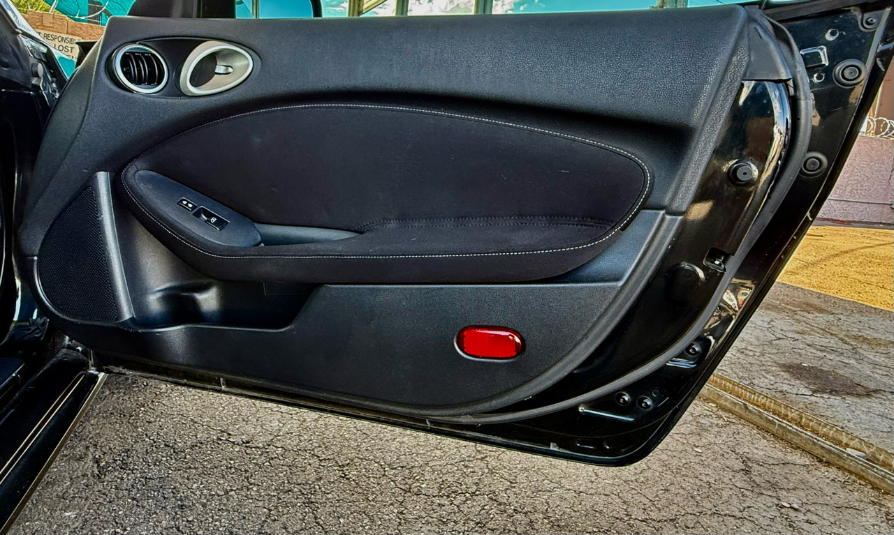 Used 2011 Nissan 370Z Touring w/ Sport Pkg image 25