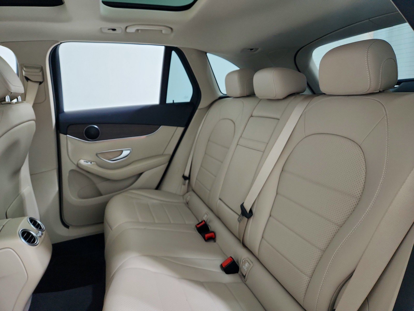 Certified 2022 Mercedes-Benz GLC 300 4MATIC image 17