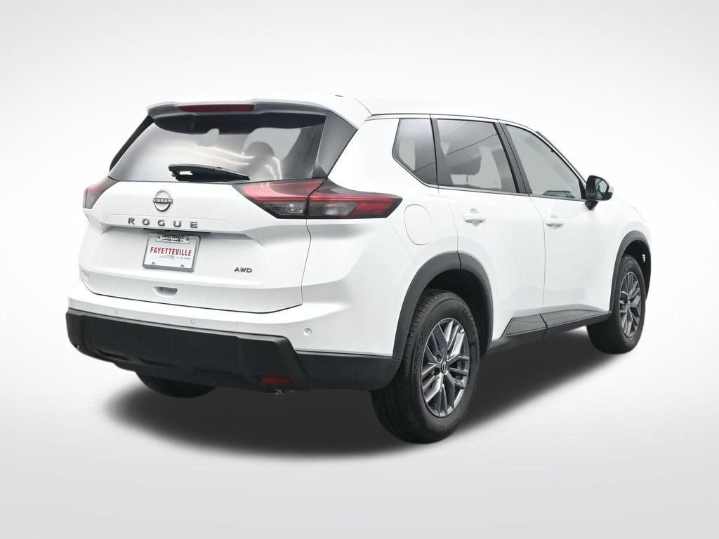 Used 2026 Nissan Rogue SV image 6