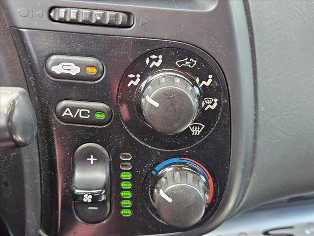 Used 2004 Honda S2000 image 13