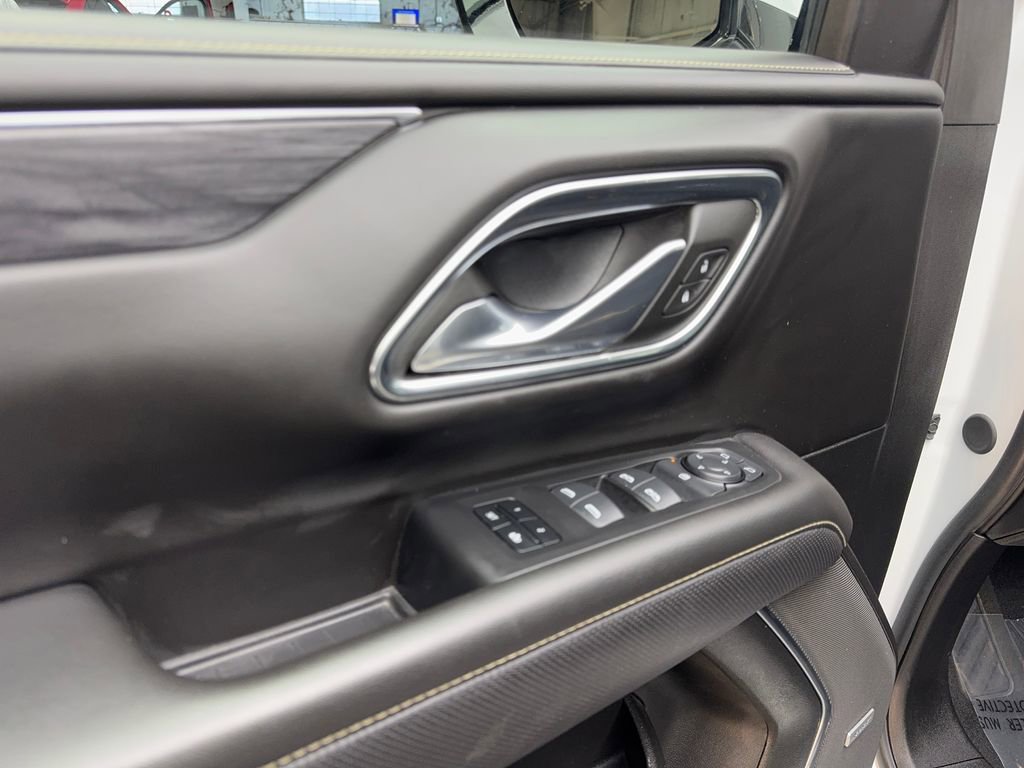 Used 2024 GMC Yukon SLT image 33