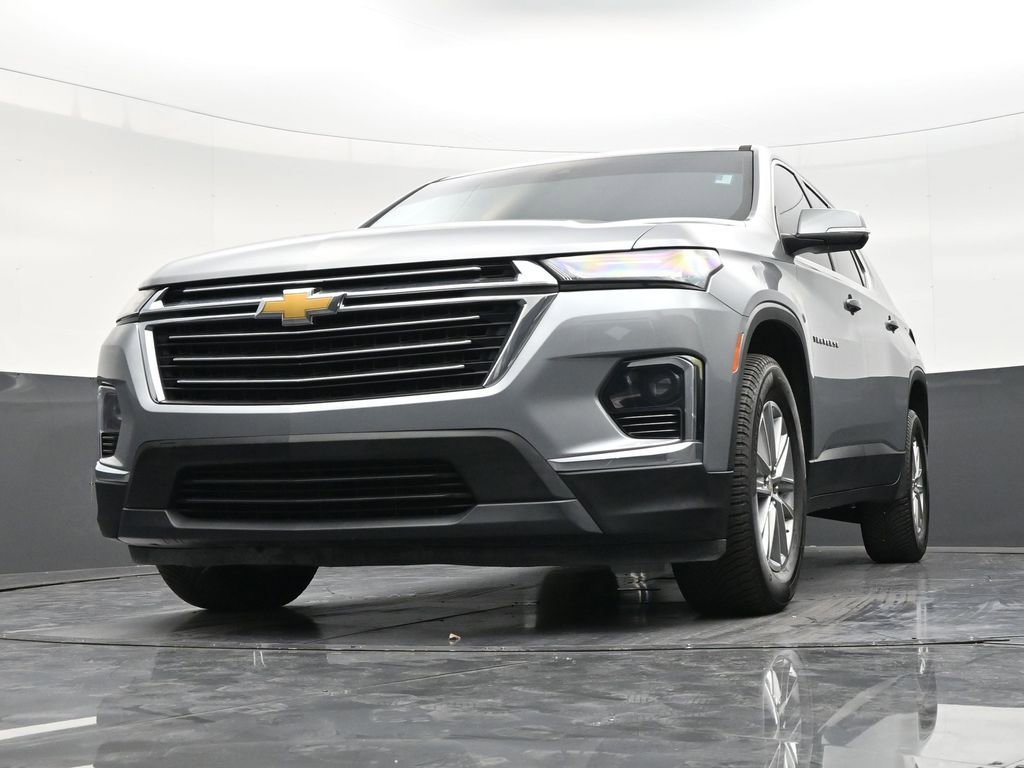 Used 2023 Chevrolet Traverse LT FWD image 28