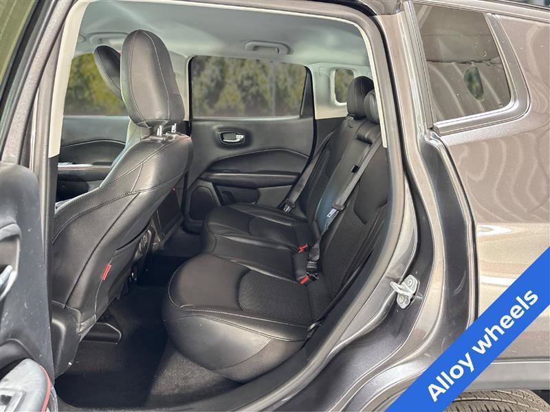 Used 2021 Jeep Compass Trailhawk AWD/4WD image 10