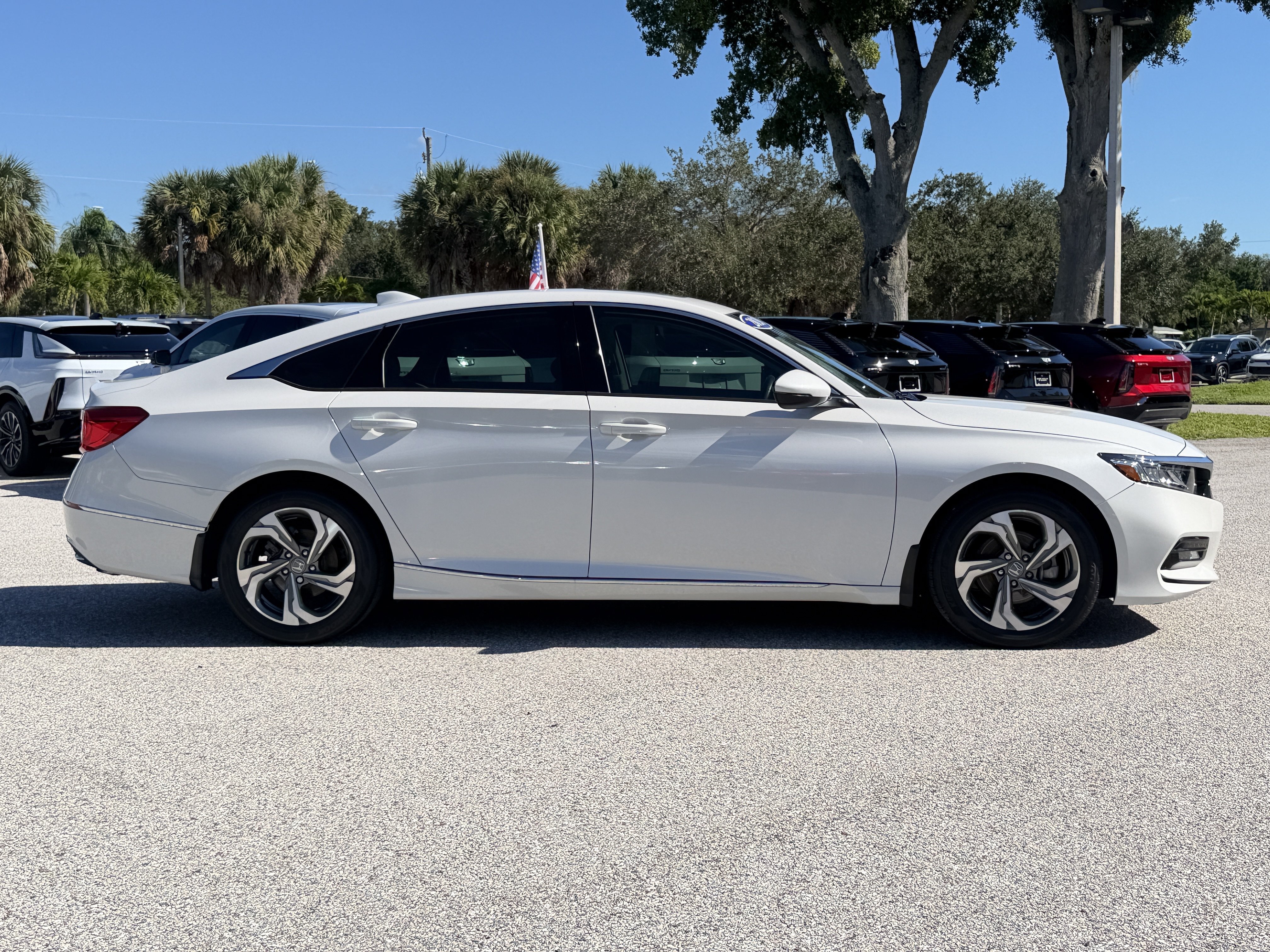 Used 2020 Honda Accord EX-L image 8