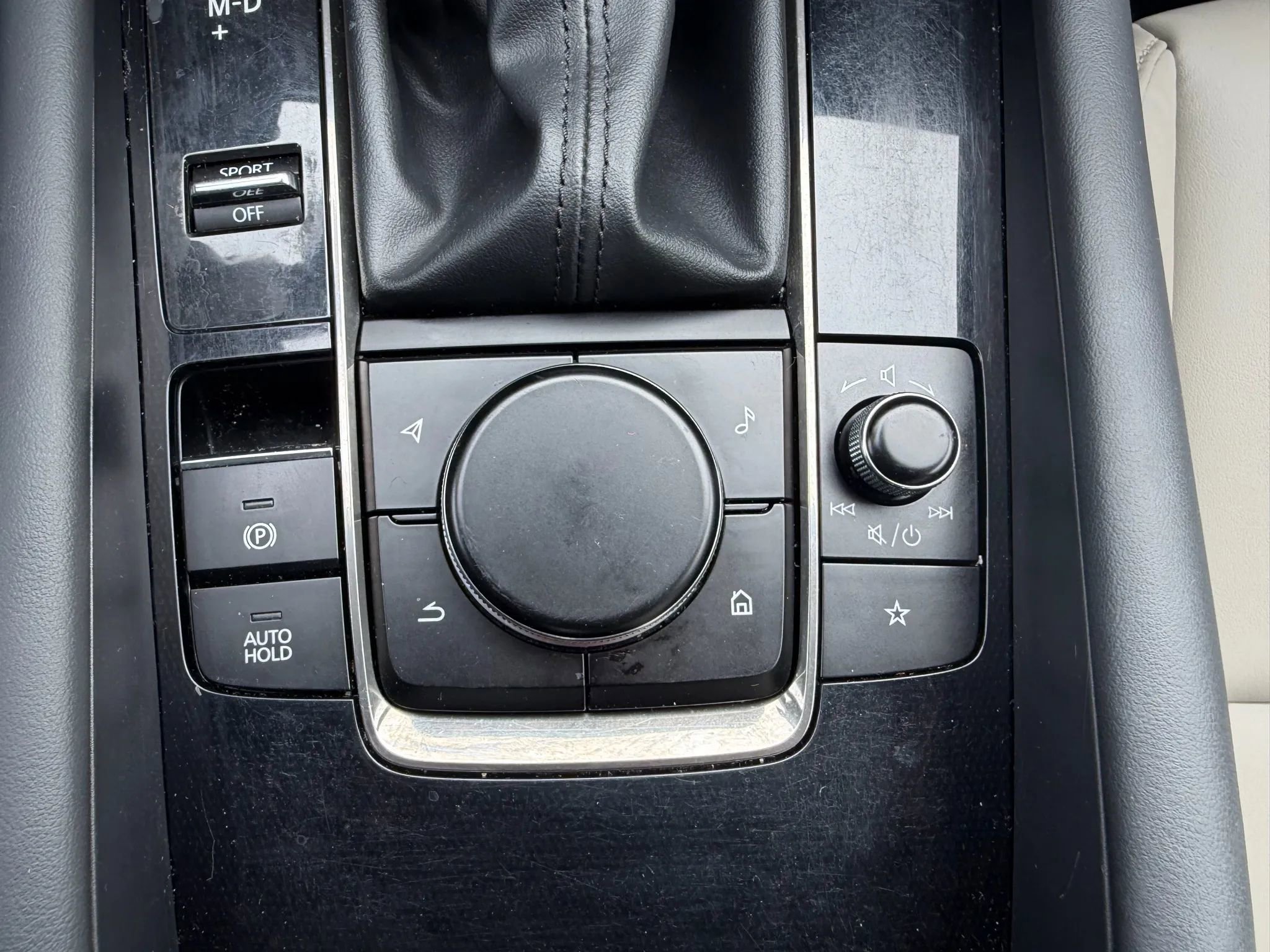 Used 2019 MAZDA MAZDA3 Hatchback 4D image 22