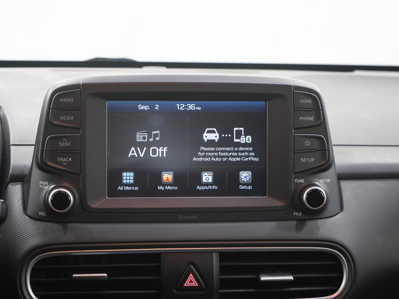 Used 2018 Hyundai Kona SE AWD/4WD image 17