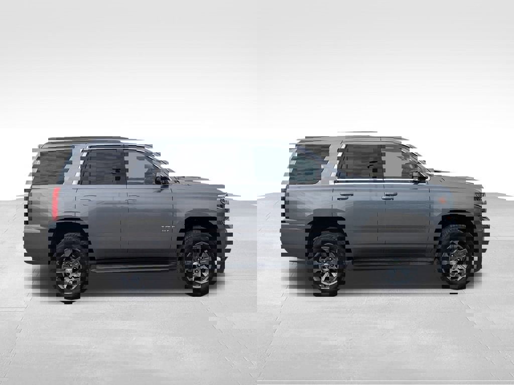 Used 2018 Chevrolet Tahoe LS image 3