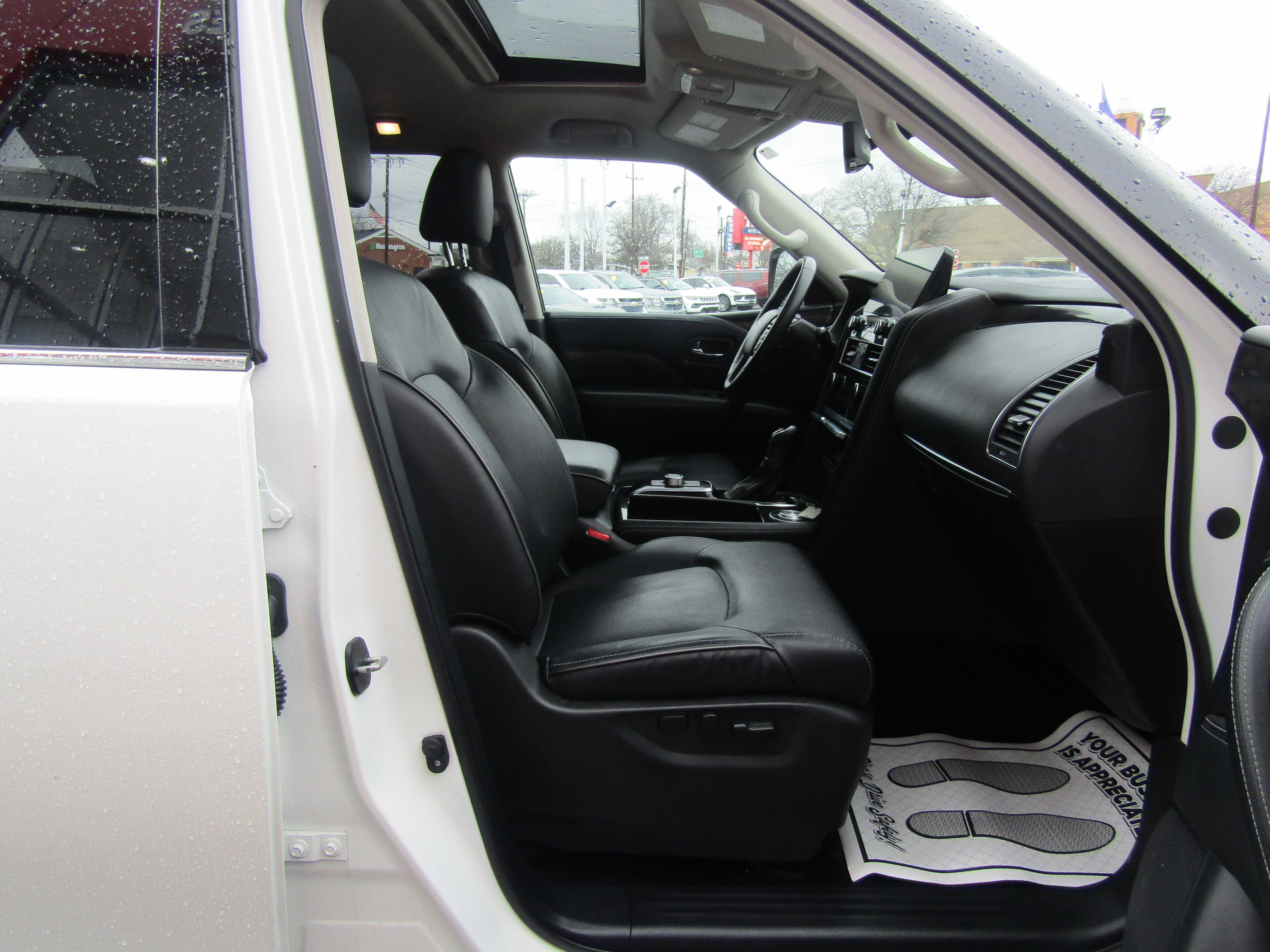 Used 2024 INFINITI QX80 Luxe image 16