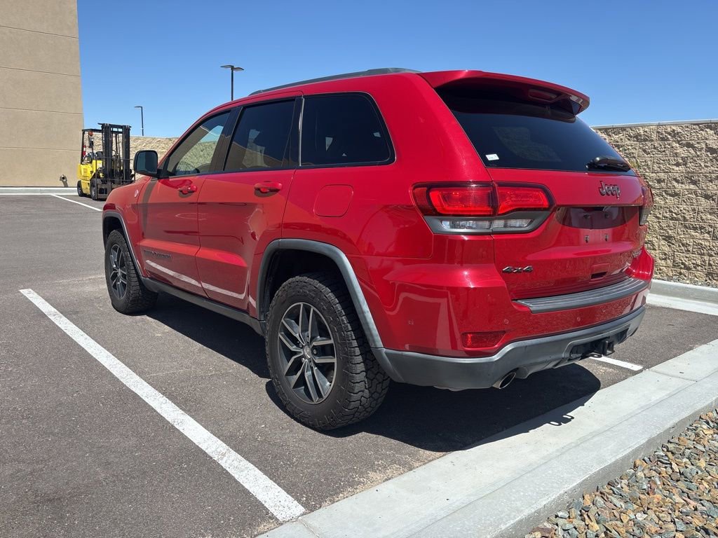 Used 2017 Jeep Grand Cherokee Trailhawk w/ Trailhawk Luxury Group AWD/4WD image 4