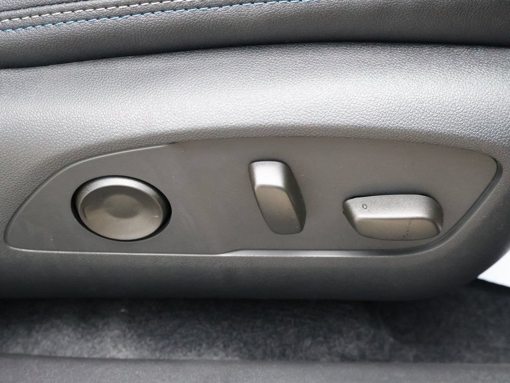 New 2026 Chevrolet Equinox EV LT w/ Convenience Package II FWD image 35