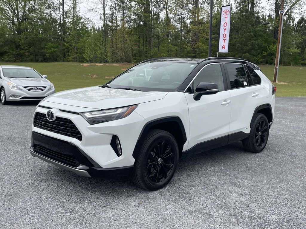 Used 2025 Toyota RAV4 XSE image 5