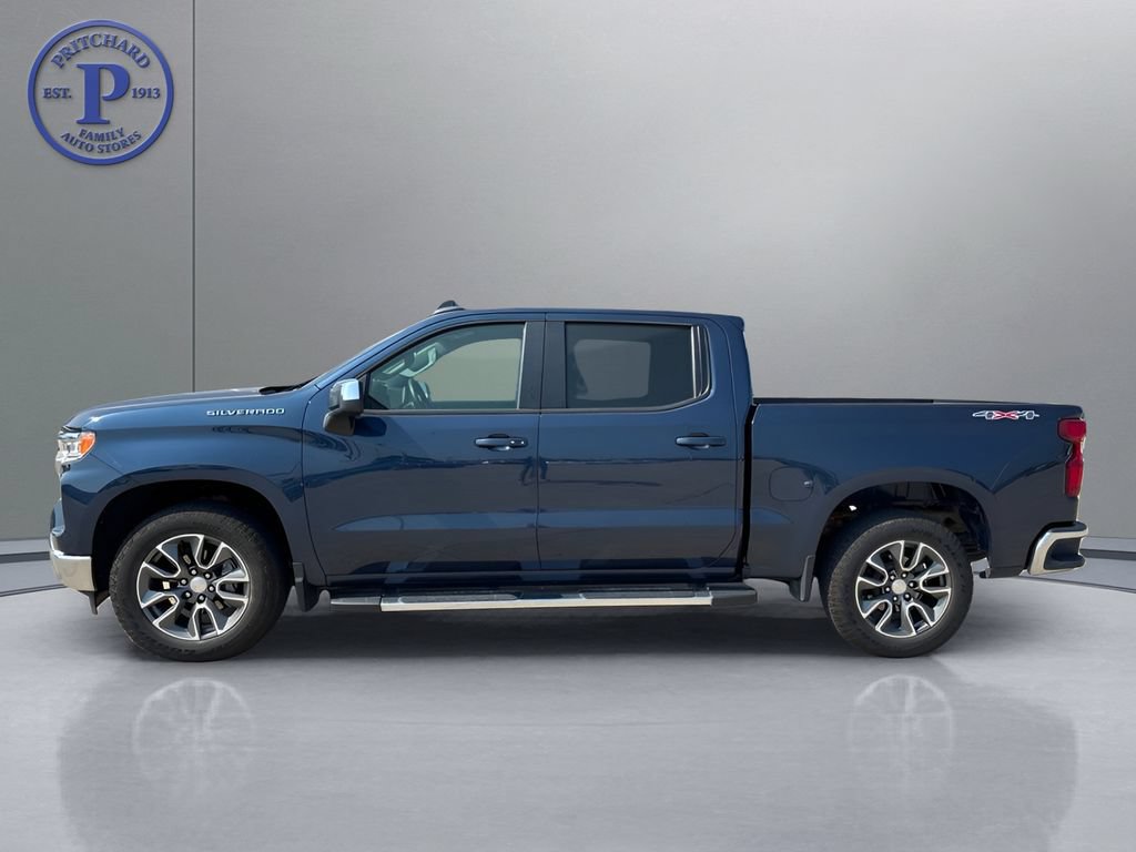 Used 2023 Chevrolet Silverado 1500 LT AWD/4WD image 10