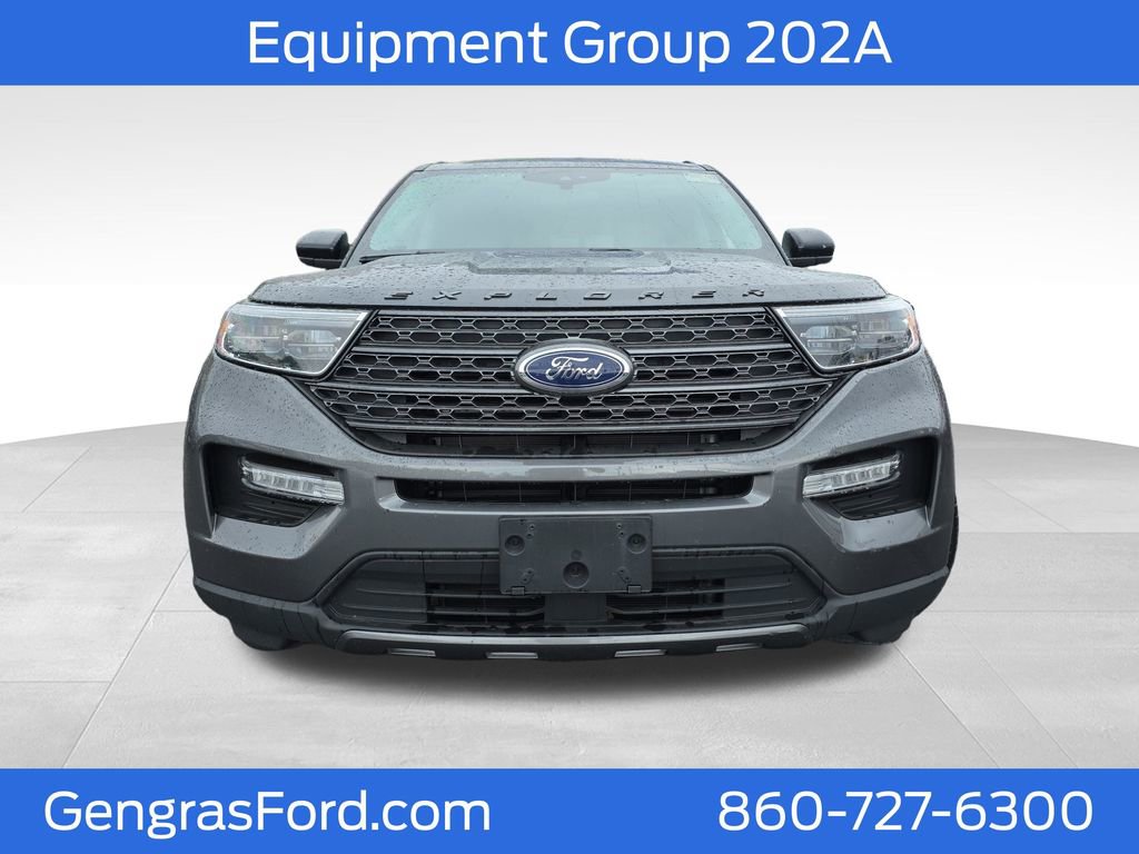 Used 2023 Ford Explorer XLT w/ Equipment Group 202A AWD/4WD image 2