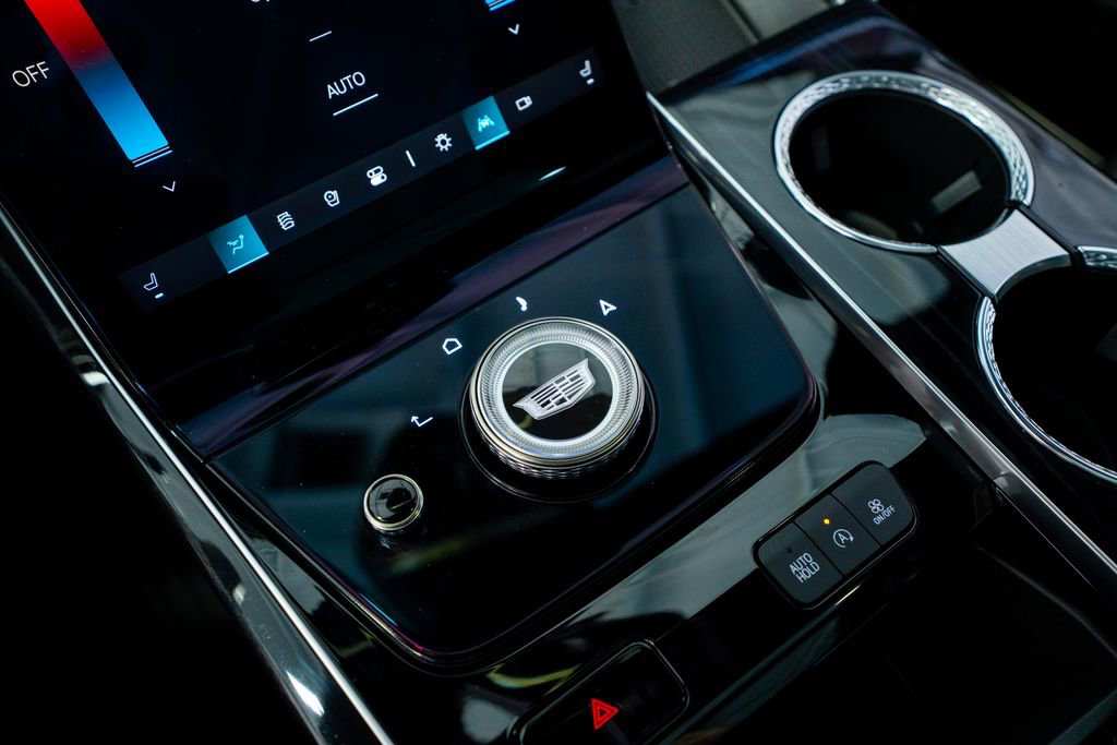 Used 2025 Cadillac Escalade Sport w/ LPO, ONYX Package image 38