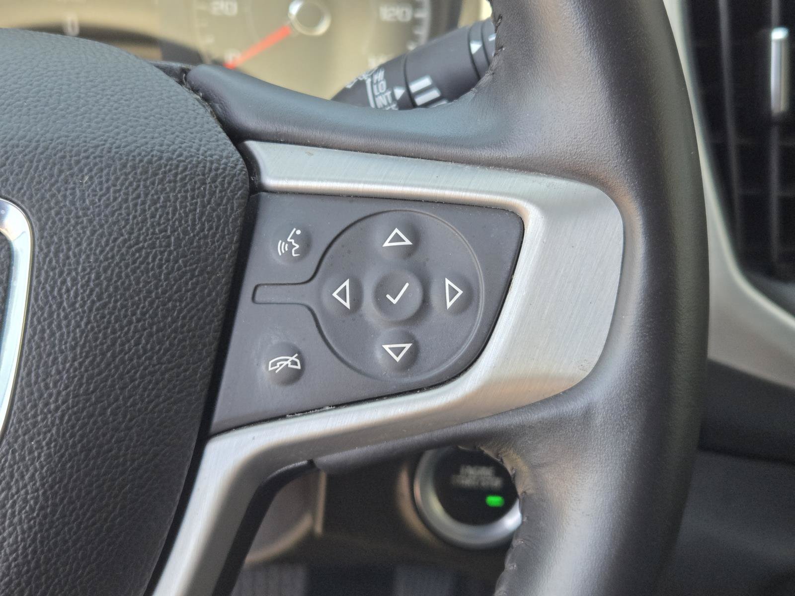 Used 2018 GMC Terrain SLE FWD image 16