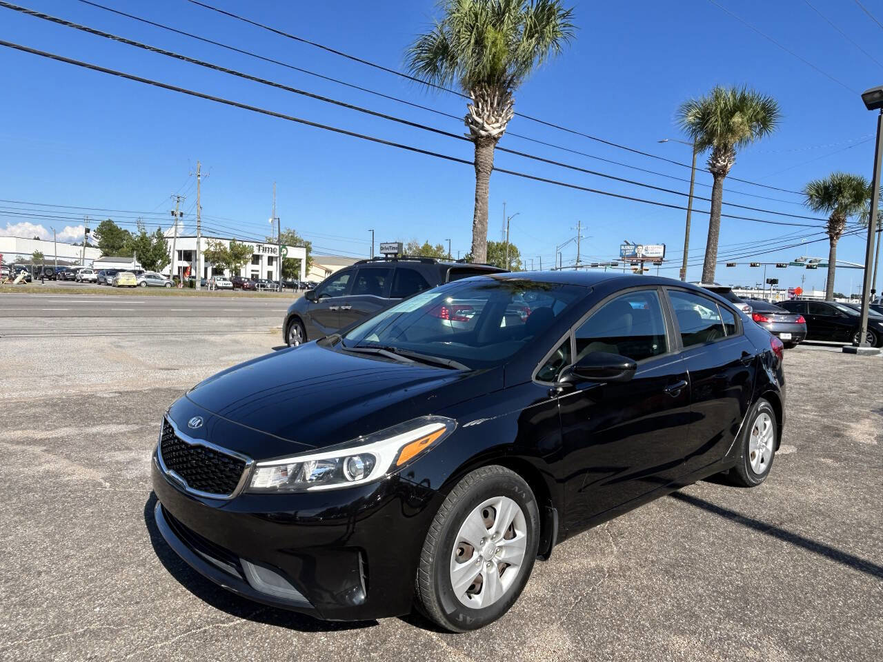 Used 2018 Kia Forte LX image 2