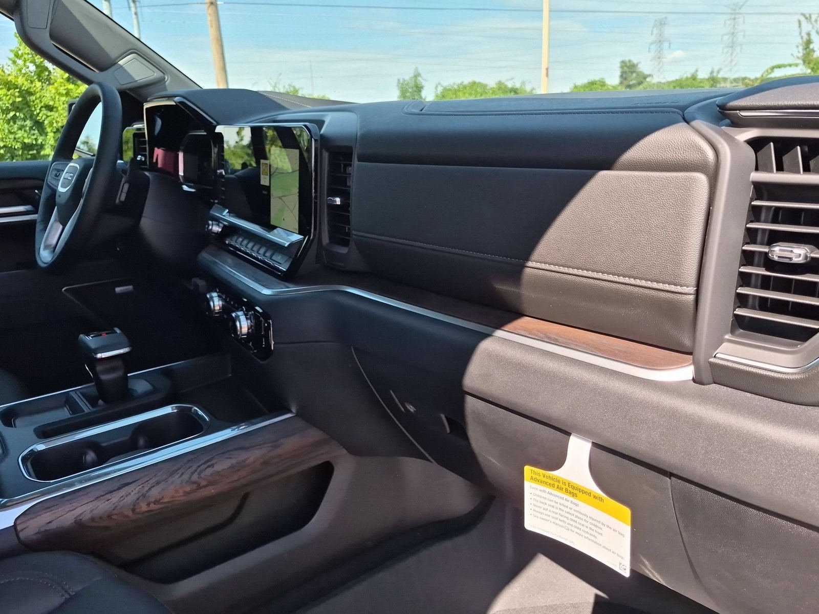 New 2026 GMC Sierra 1500 SLT AWD/4WD image 32