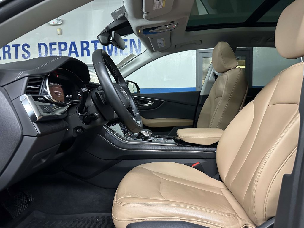 Used 2025 Audi Q8 Premium w/ Convenience Package AWD/4WD image 7