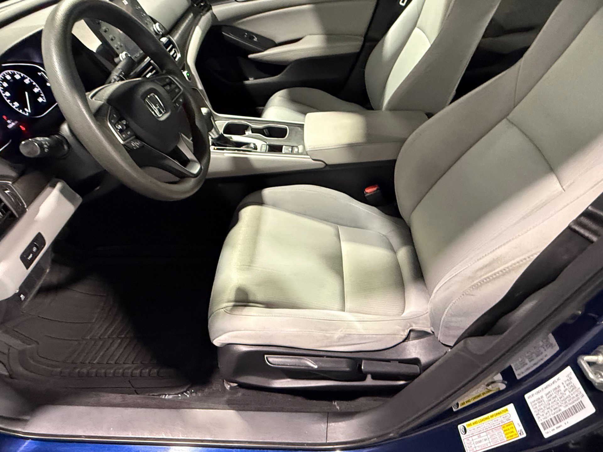Used 2018 Honda Accord LX image 18