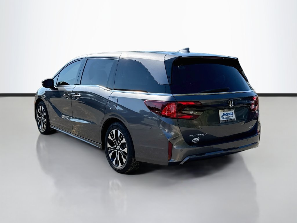 Used 2025 Honda Odyssey Elite image 5