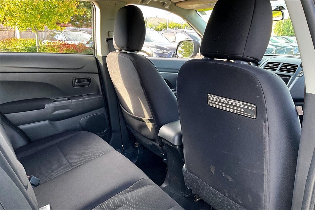 Used 2014 Mitsubishi Outlander Sport ES FWD image 28