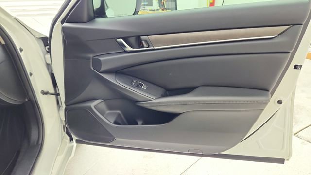 Used 2021 Honda Accord LX image 22