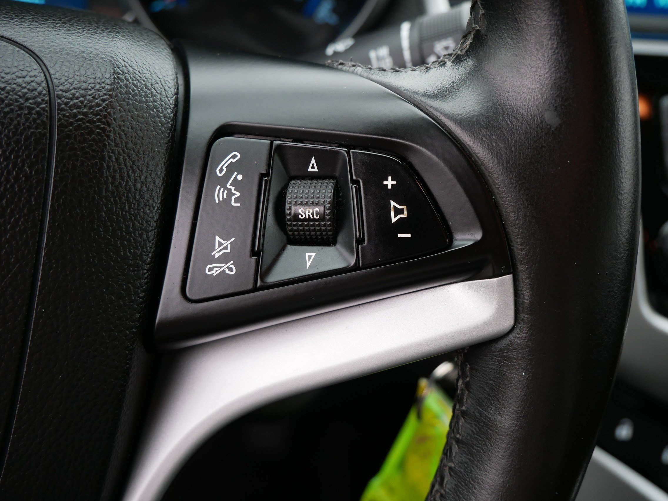 Used 2014 Chevrolet Cruze LT image 28