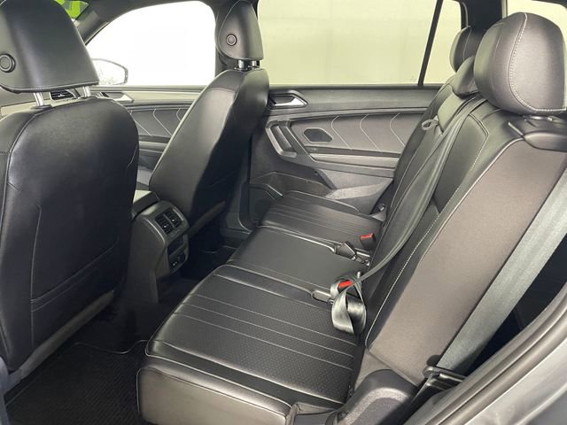 Used 2023 Volkswagen Tiguan SE R-Line FWD image 18