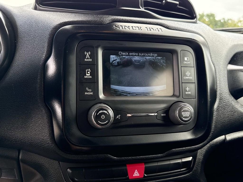 Used 2015 Jeep Renegade Latitude image 24