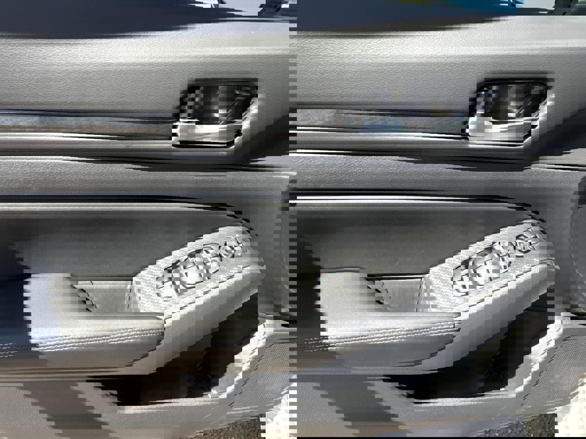 New 2025 Nissan Altima 2.5 SV w/ SV Special Edition Package image 18