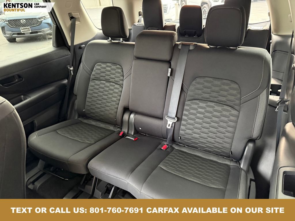 Used 2025 Nissan Pathfinder SV image 34
