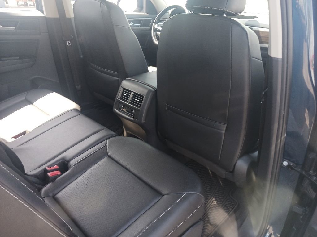Used 2021 Volkswagen Atlas SE w/ Panoramic Sunroof Package AWD/4WD image 18