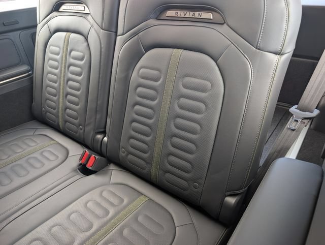 Used 2024 Rivian R1S Adventure AWD/4WD image 21