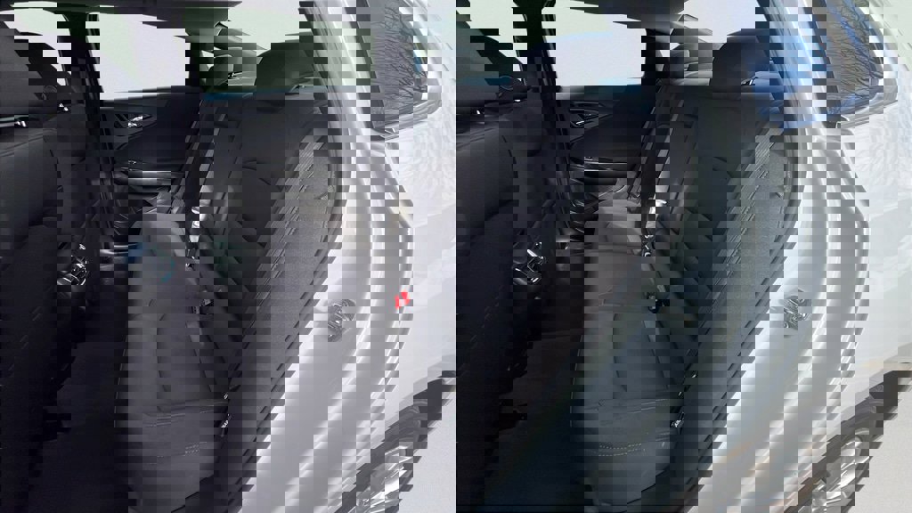 Used 2024 Chevrolet Malibu LT image 18