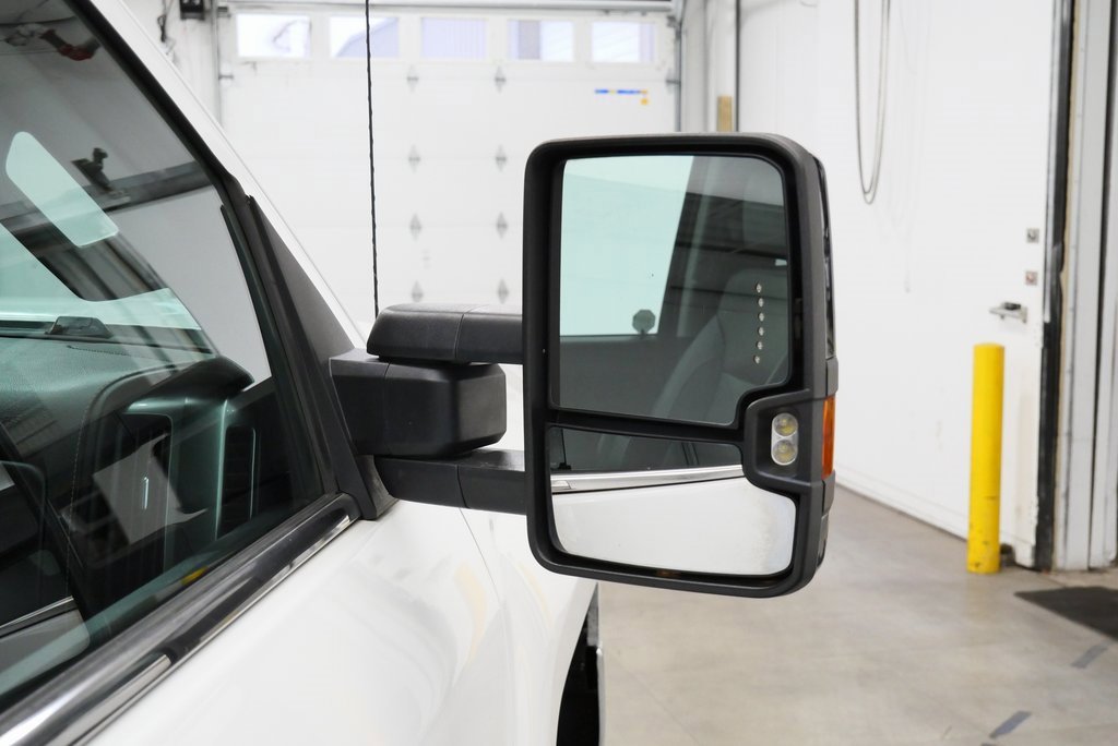 Used 2018 Chevrolet Silverado 2500 LTZ w/ Duramax Plus Package image 39