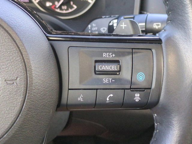 Used 2023 Nissan Rogue SL w/ SL Premium Package image 26