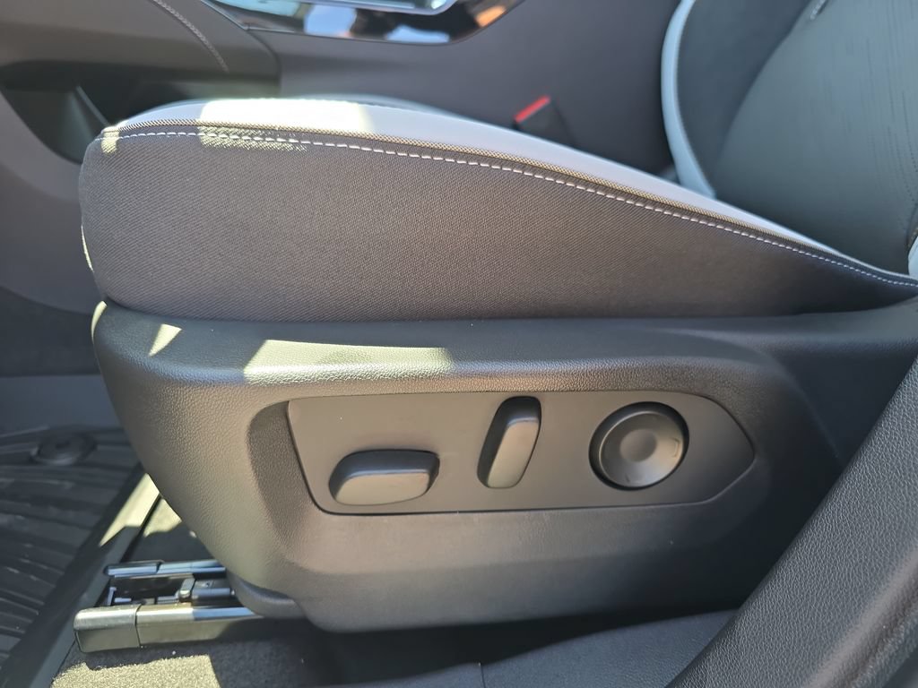 New 2026 Buick Envision Sport Touring AWD/4WD image 31