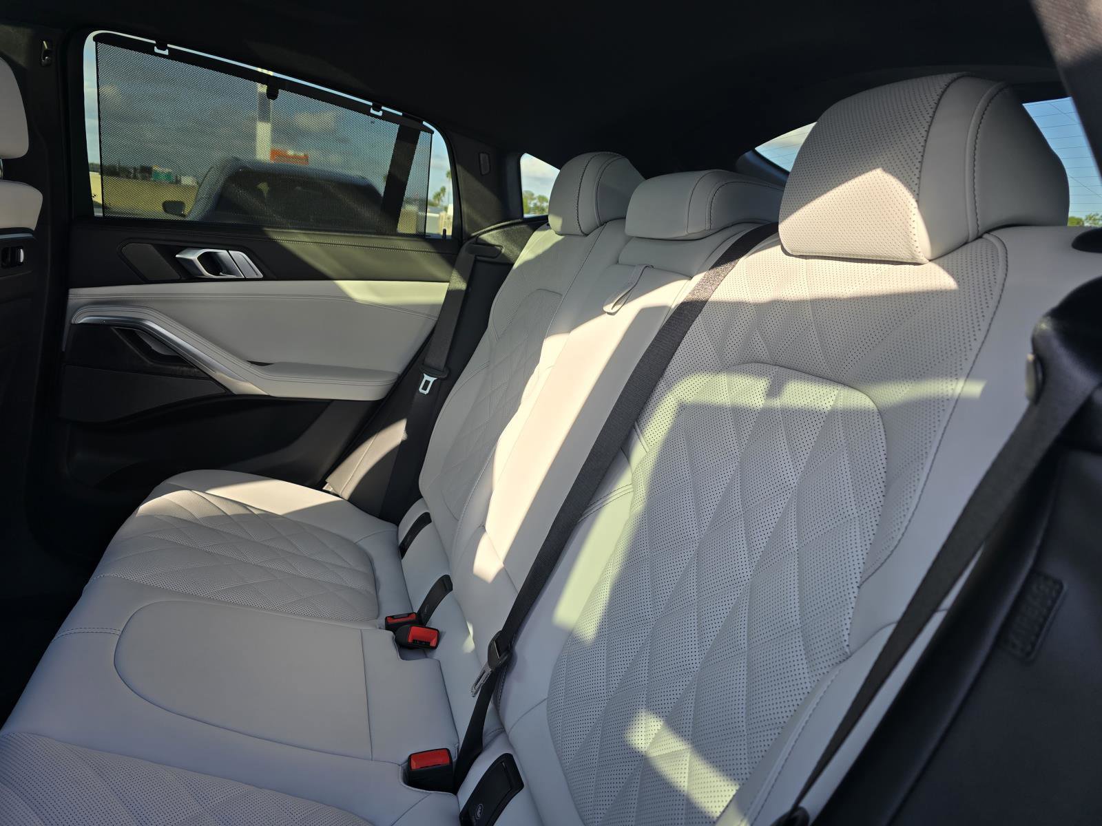 New 2026 BMW X6 xDrive40i w/ Executive Package image 11