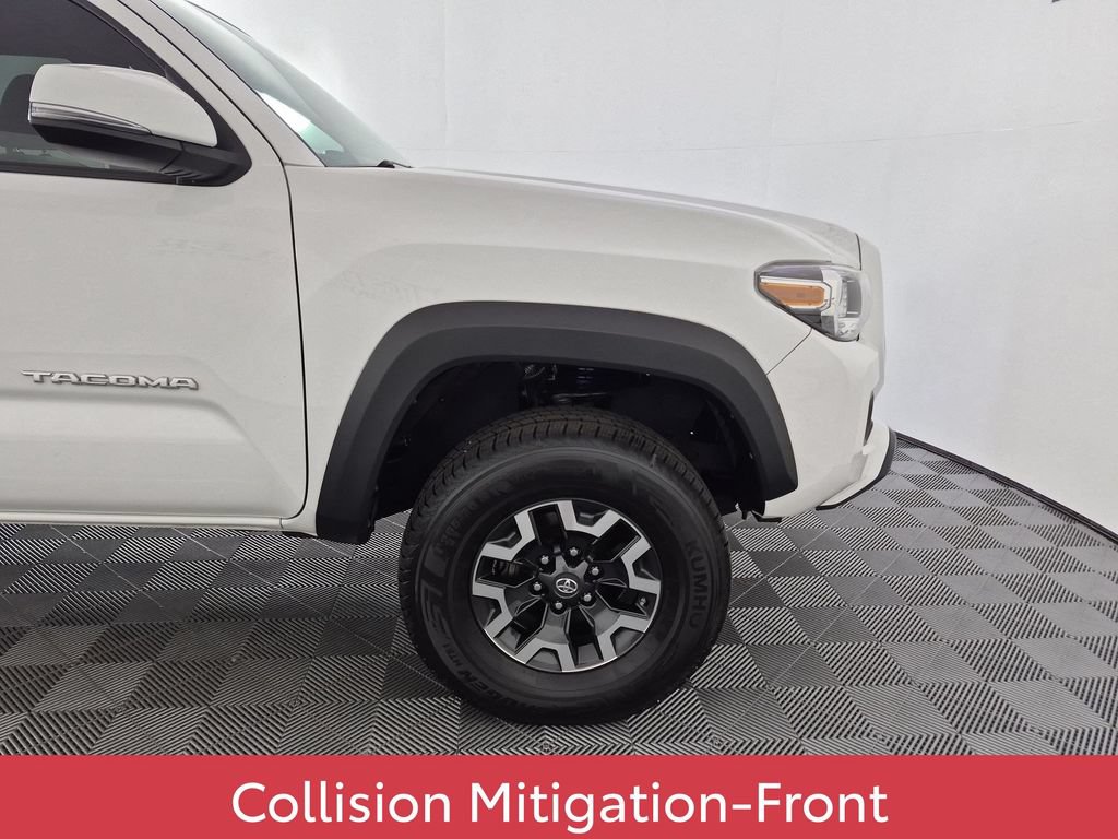 Used 2020 Toyota Tacoma TRD Off-Road AWD/4WD image 12