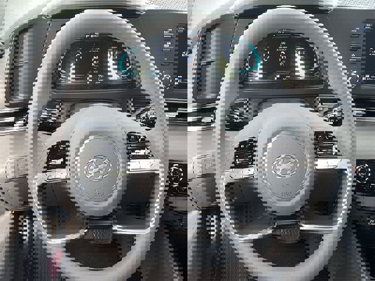 New 2026 Hyundai Elantra Blue FWD image 21