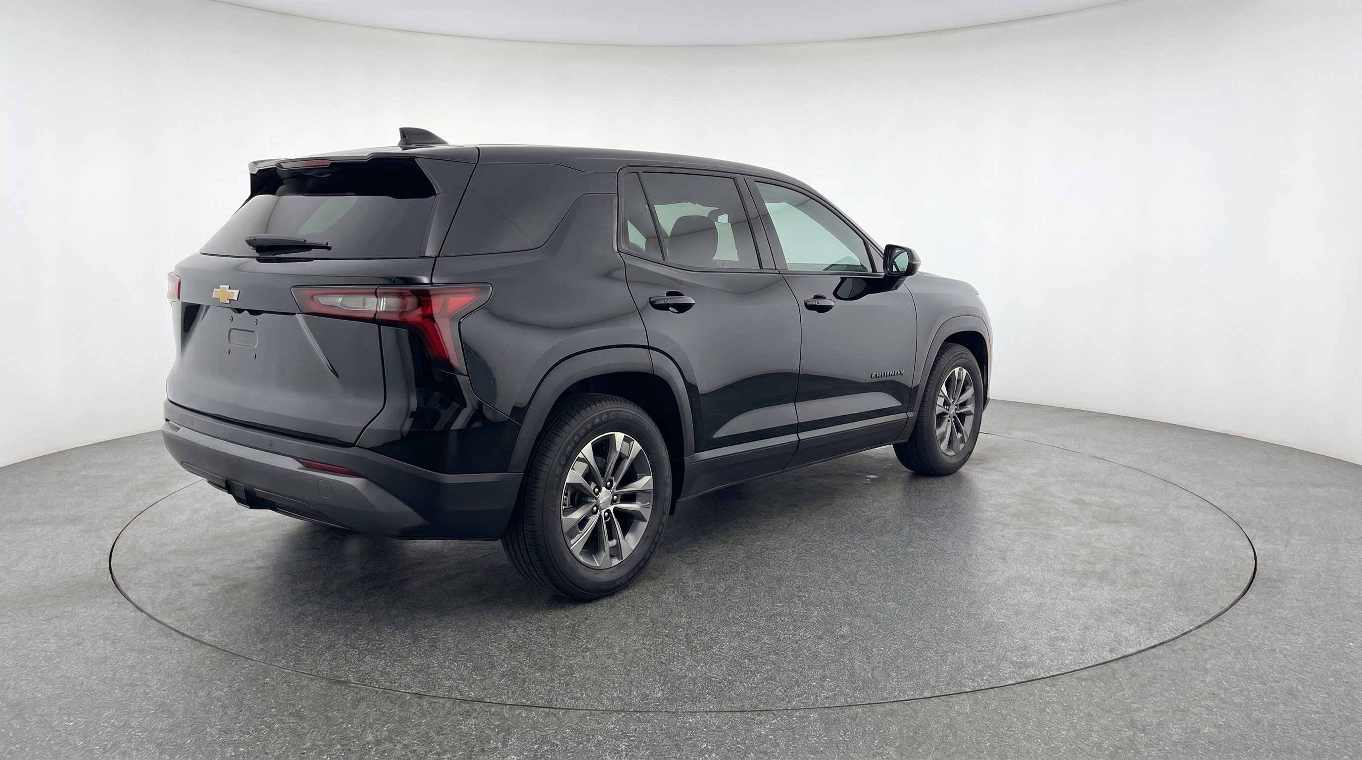 Used 2025 Chevrolet Equinox LT FWD image 9