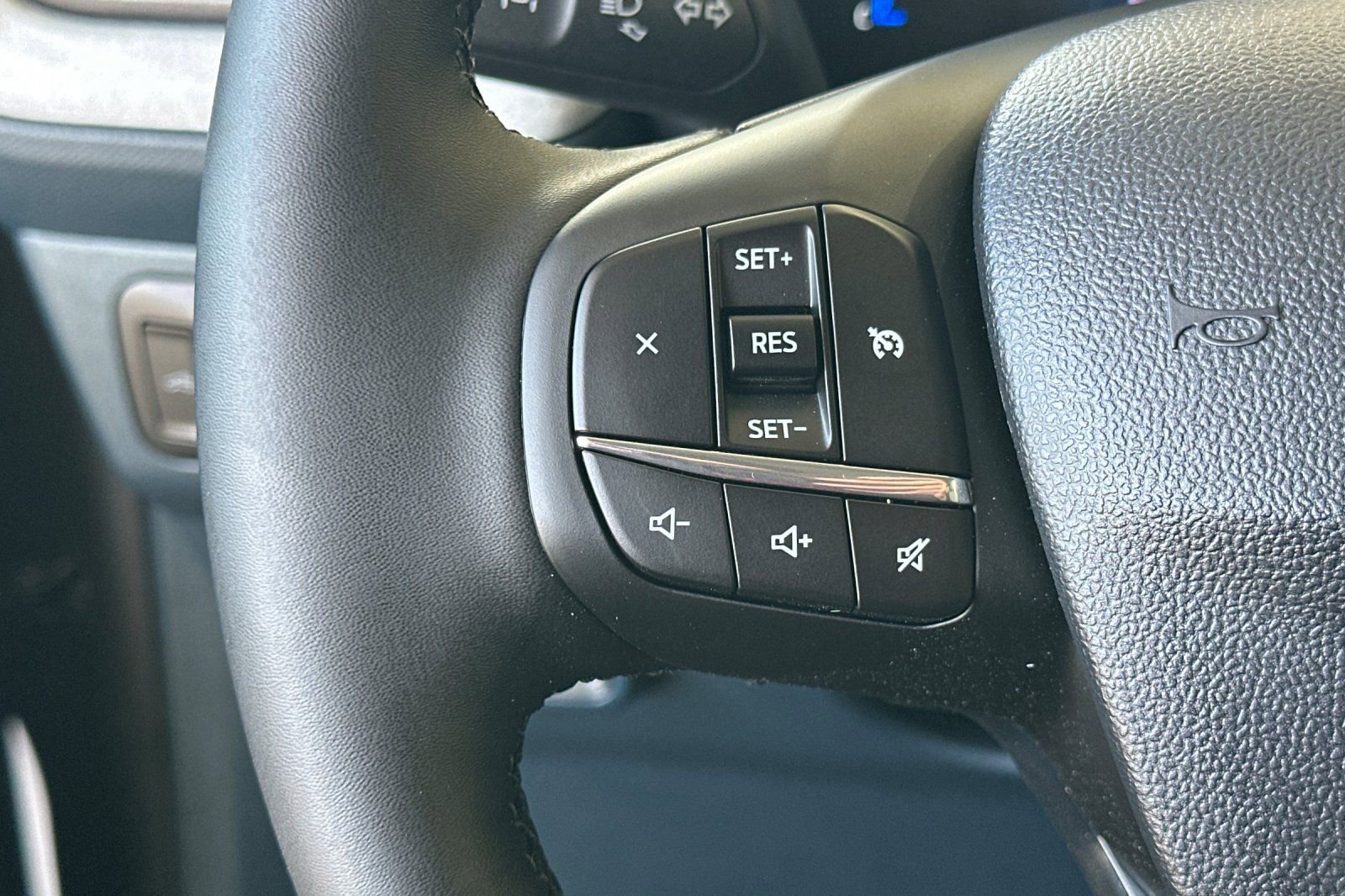 New 2025 Ford Maverick XLT w/ XLT Luxury Package image 25