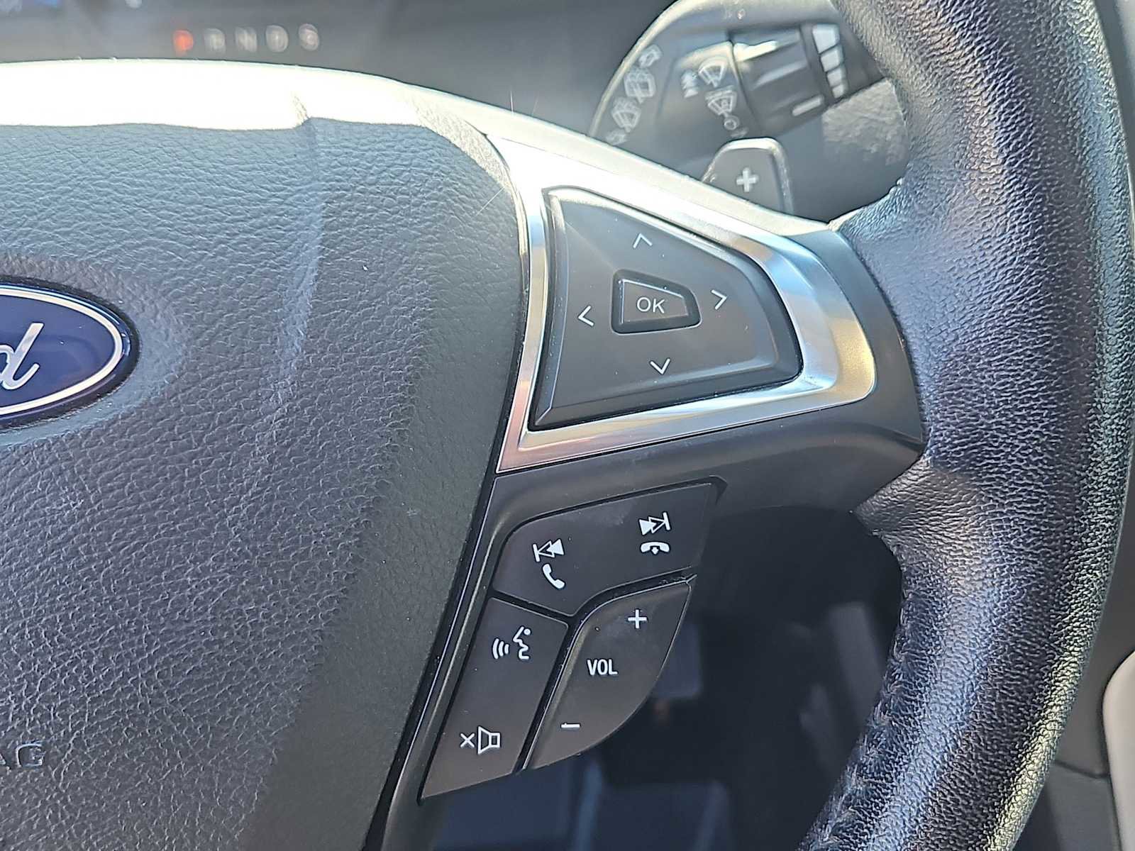 Used 2020 Ford Edge SEL w/ Convenience Package image 24