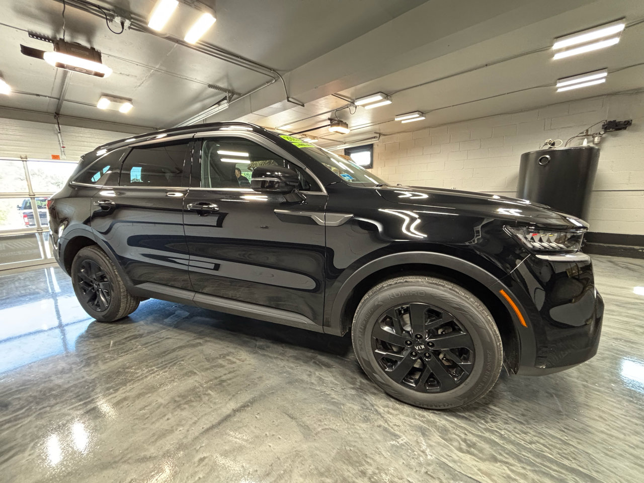 Used 2021 Kia Sorento S image 11