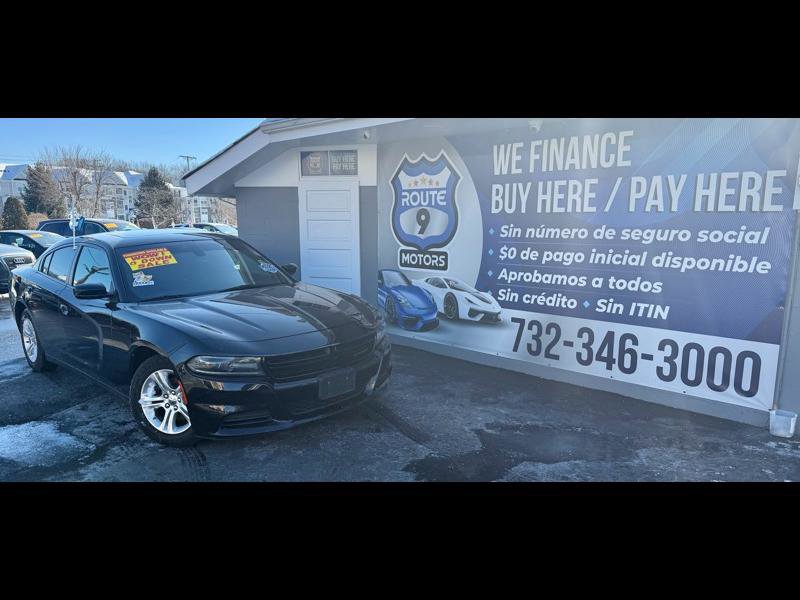 Used 2019 Dodge Charger SXT image 1